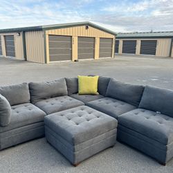 Sectional Couch 