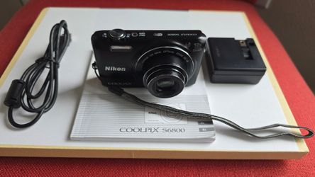 Nikon Coolpix S6800 Camera