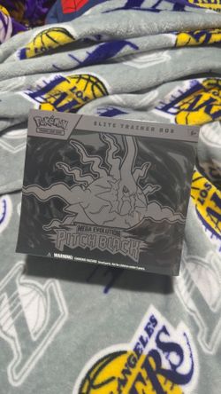 Pokemon Pitch Black ETB