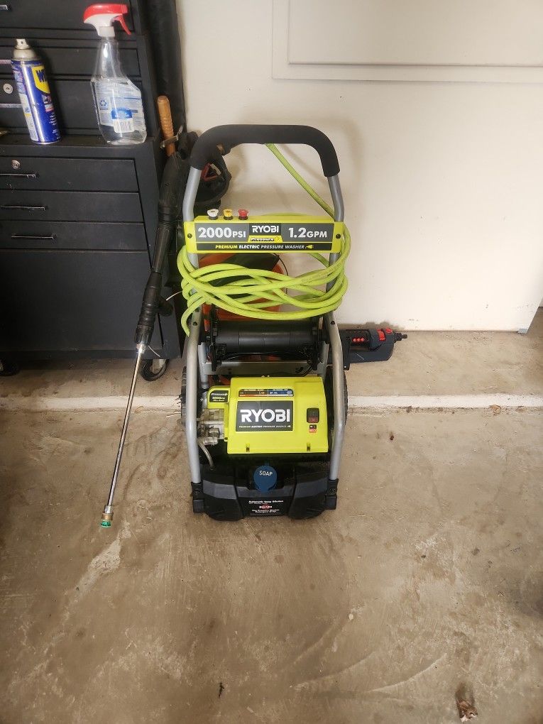 Ryobi 2000 Psi Pressure Washer