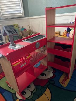 Melissa & Doug Deluxe One Stop Shop Play Store Set , Used, Built, Pick up in Perris