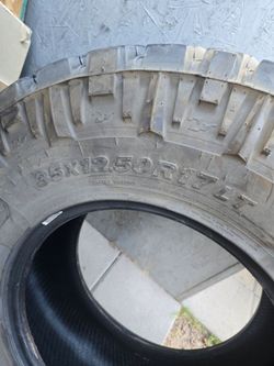 35/12.50r17