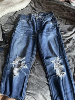 american eagle boyfriend jeans size 0 missing one button