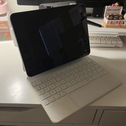 iPad Air 4th Gen + Magic Keyboard + Apple Pencil 