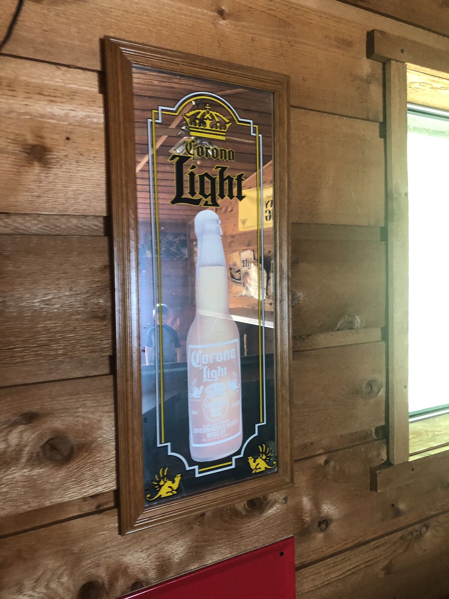 Vintage corona light mirror sign