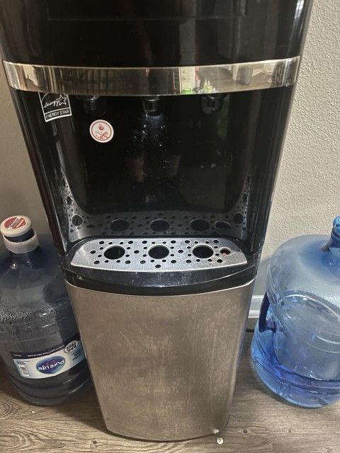 Dispenser Water 