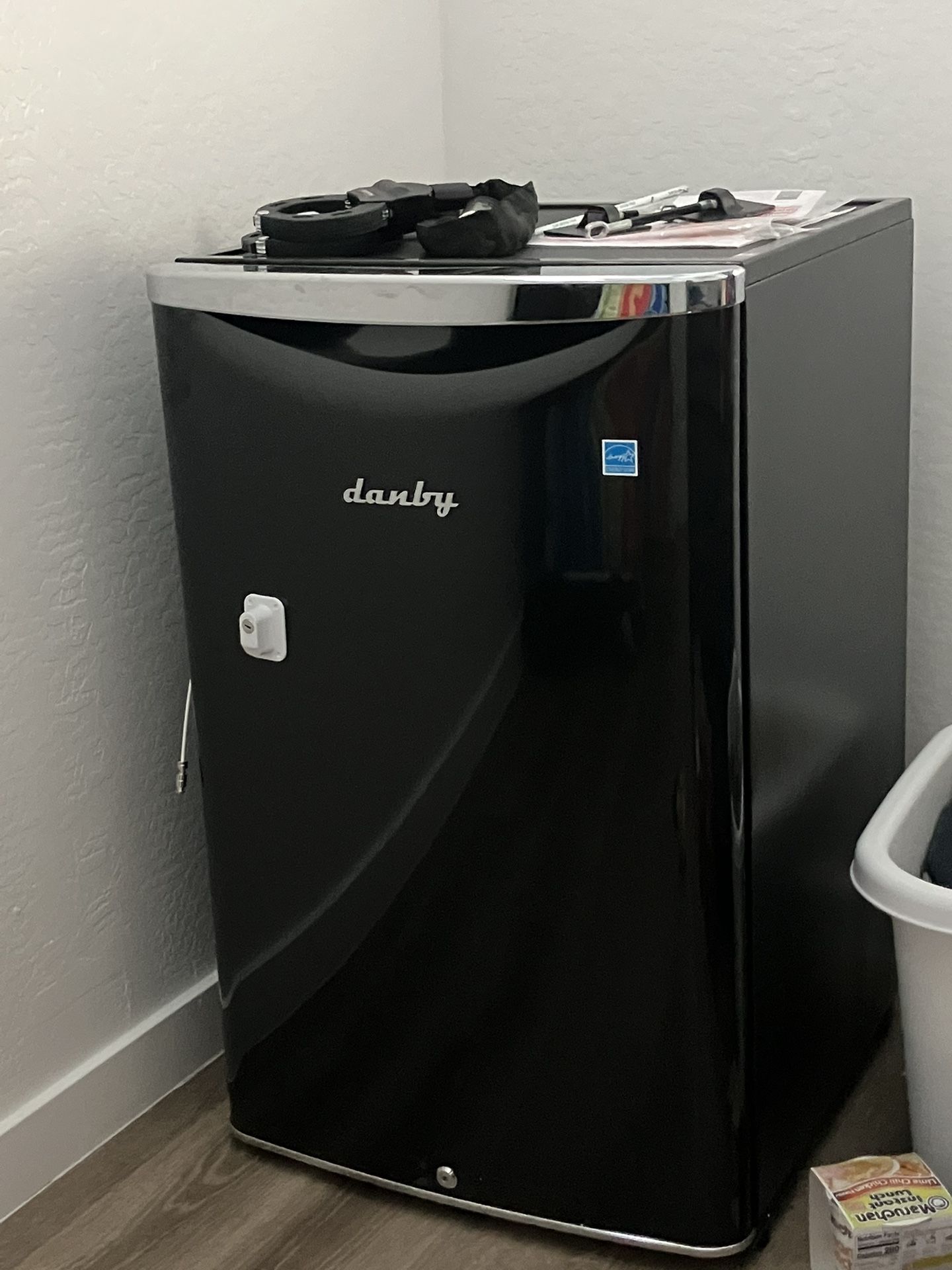 Mini Fridge $50