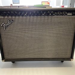 Fender Guitar Amp [Ultimate Chorus]