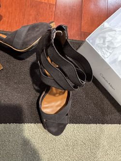 New Condition Heels Very Nice Size 7.5 Only 10 Dollars 