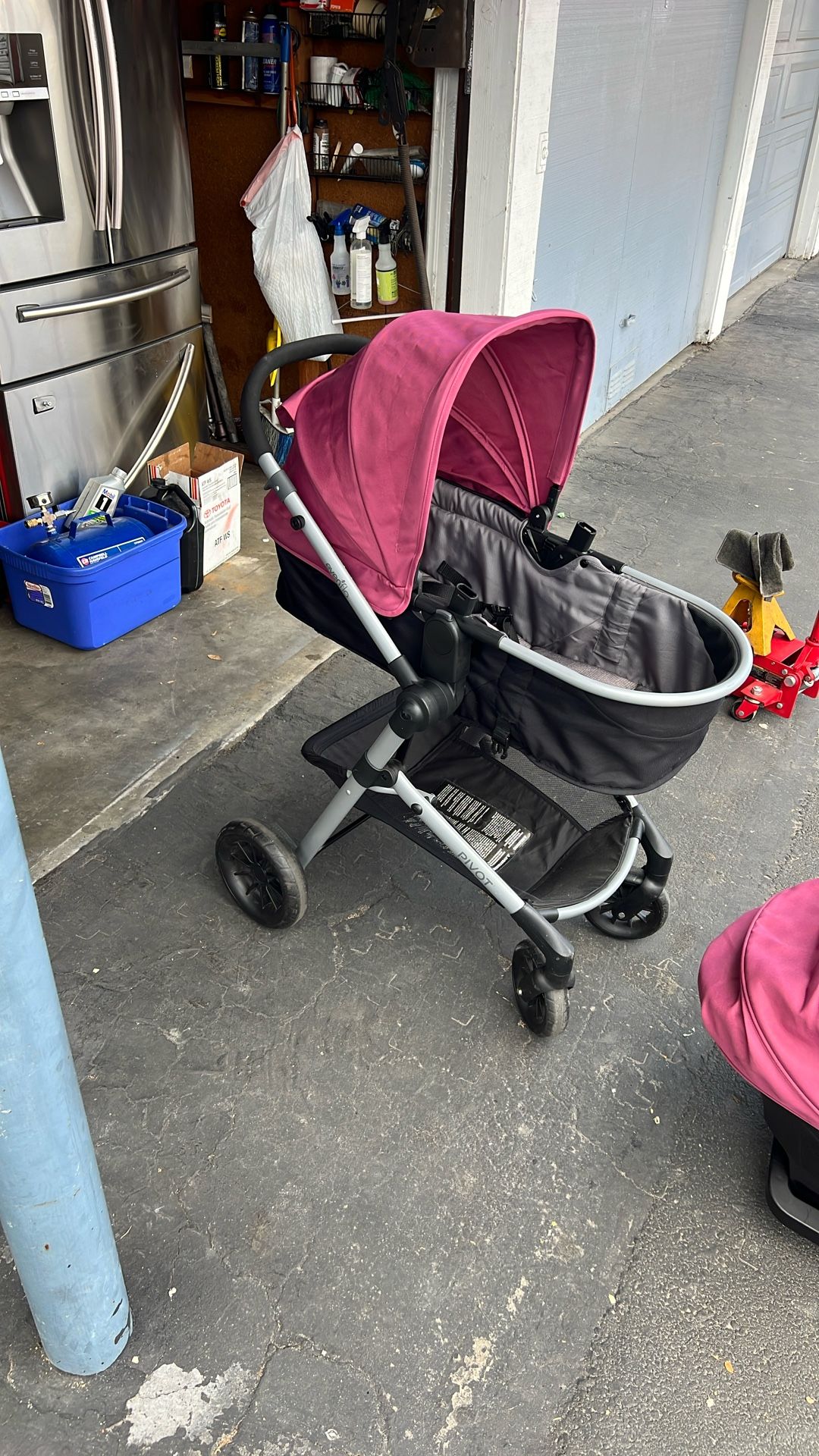 Evenflo Stroller with Basinet and car seat