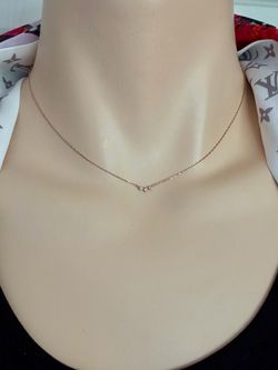Rose gold necklace with natural diamonds