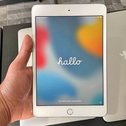 iPad Mini 1, Wi-Fi Internet Access,  Excellent Condition. 