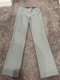 Nike Dri-FIT Women's L Gray Pull-On Athletic Fit Straight-Leg Pants