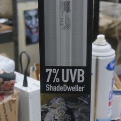 Arcadia Reptile ProT5 Kit - 7%UVB - Shade Dweller -  8 watt Bulb & Fixture - NEW