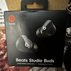 Beats Studio Buds 