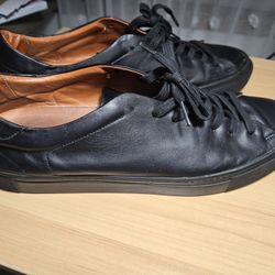 Men’s Black Leather Sneakers – Size 11