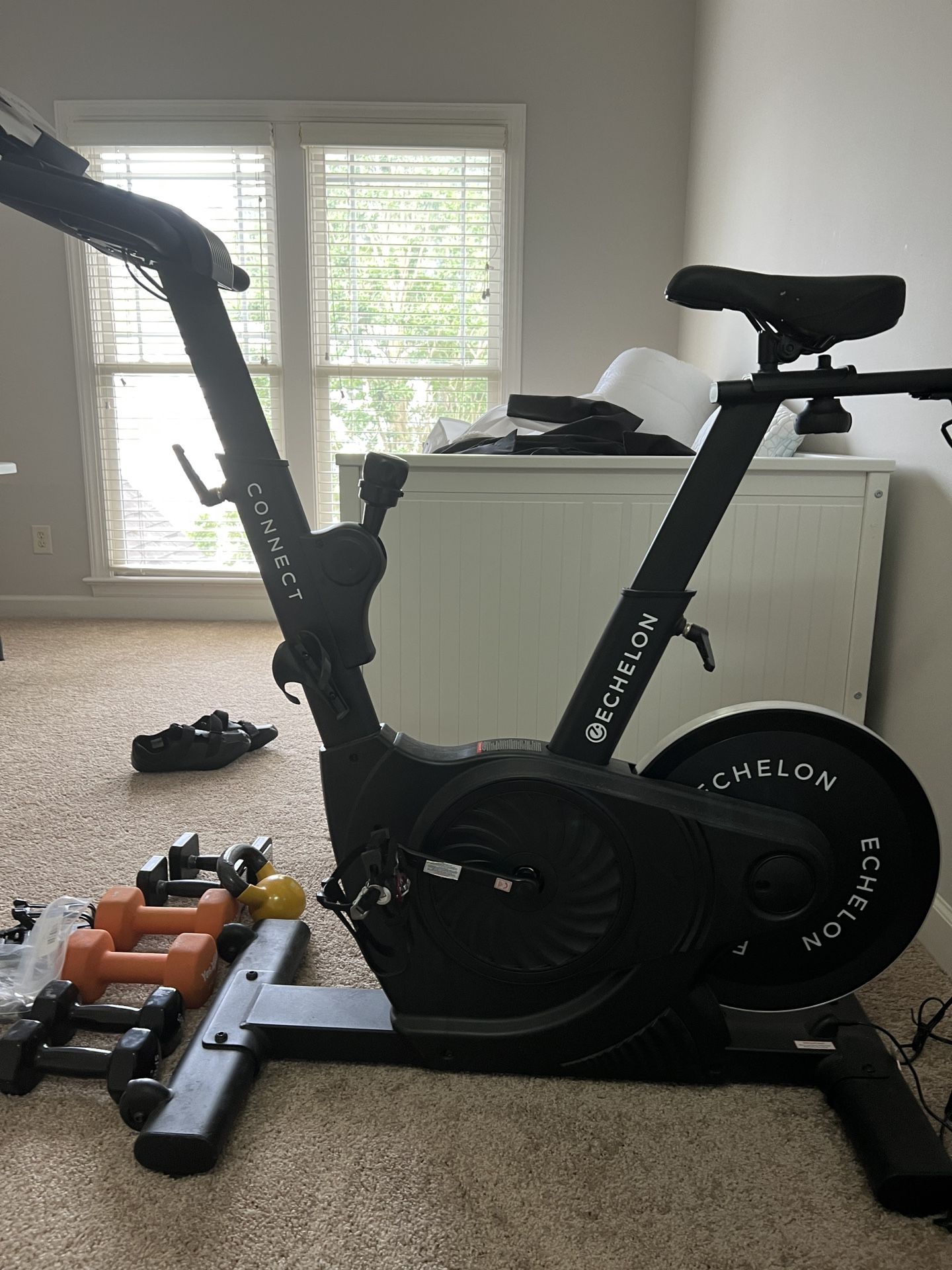 Echelon Connect Fit EX-3 Workout Bike (Plus Weight Sets)