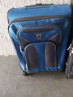Atlantic Used blue Suitcase