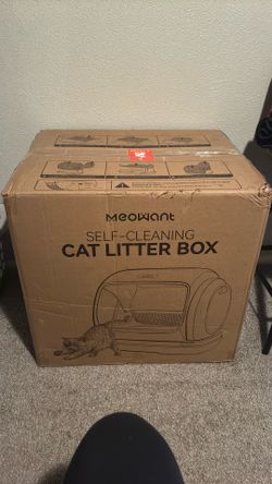 New in box extra large Automatic Cat Litter Box