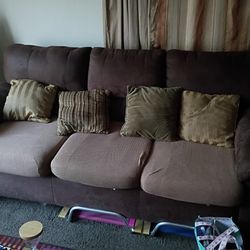 Furniture for Sell, Must Go Asap, Best Offer, Pick Up Only in NE Gainesville 