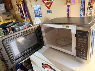 Farberware microwave size 18 wide x 10 high