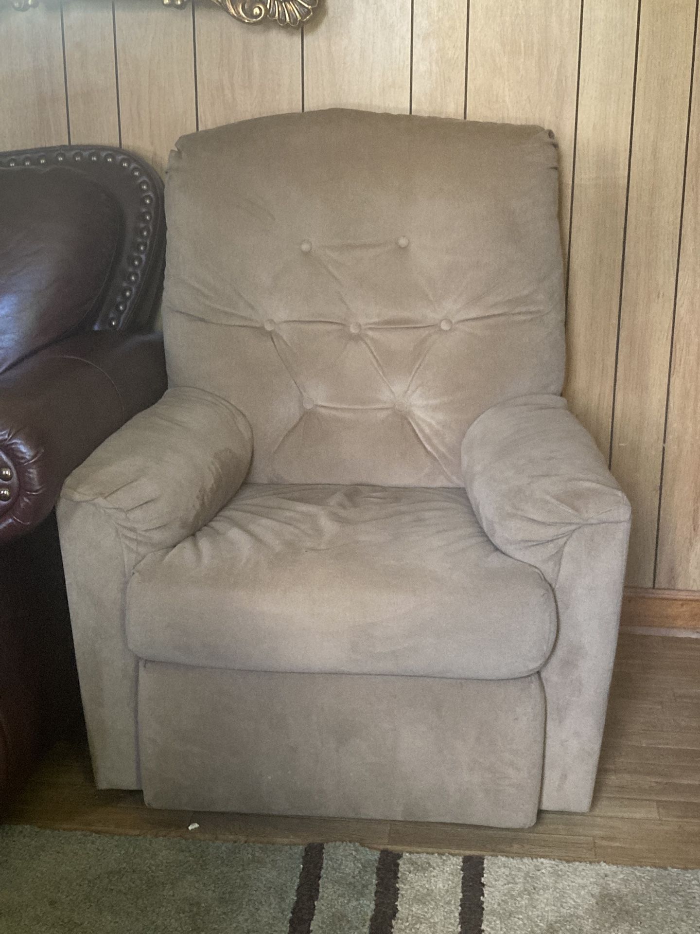 Comfortable Recliner Easy Chai