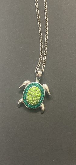 Crystal turtle pendant on chain