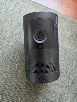 Ring cameras set of 4 with extra batteries
