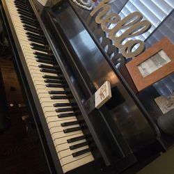 Wurlitzer Piano 