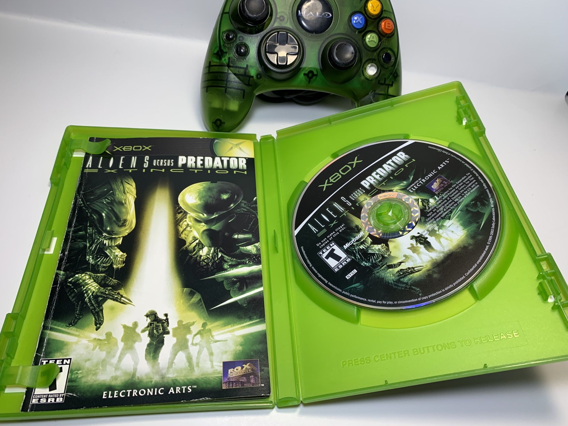 Arbiter's Judgement: Aliens vs Predator (Xbox 360) Sold