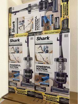Shark lift-away power fin pet vacuum
