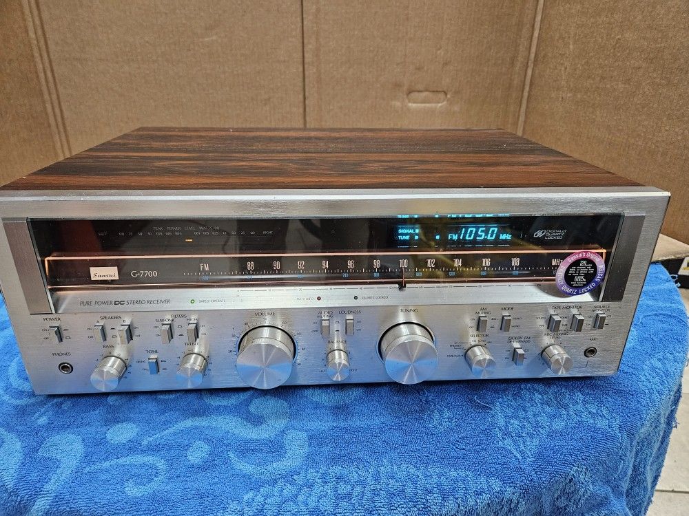 Vintage Sansui G-7700 Stereo Receiver 
