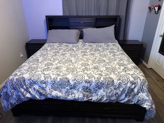 Antique Grey King Storage Bed Room Set