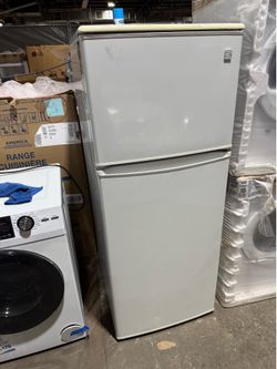 24” top freezer refrigerator