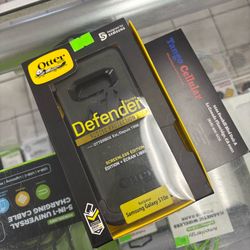 Samsung S10e OtterBox Defender Case