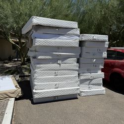 Box Springs $5 Each / Full Sized / King Sized READ DESCRIPTION For Details