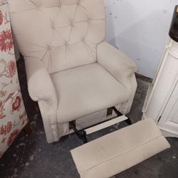 Recliner Set 50 Each 