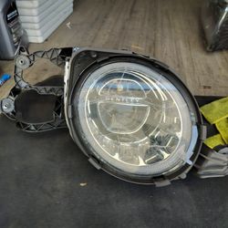 2019 Bentley Bentayga Right Headlight