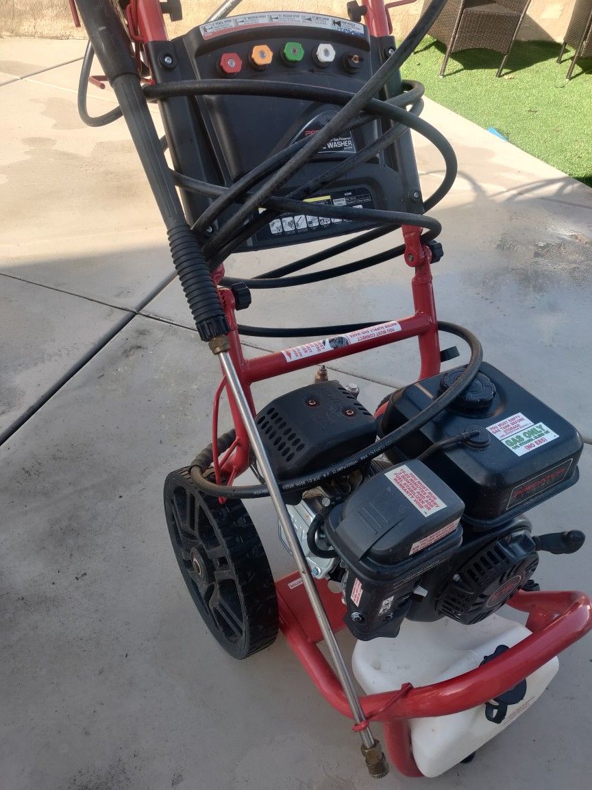Predator 3100 psi (Gas) Pressure Washer 2.8 gpm 6.5HP