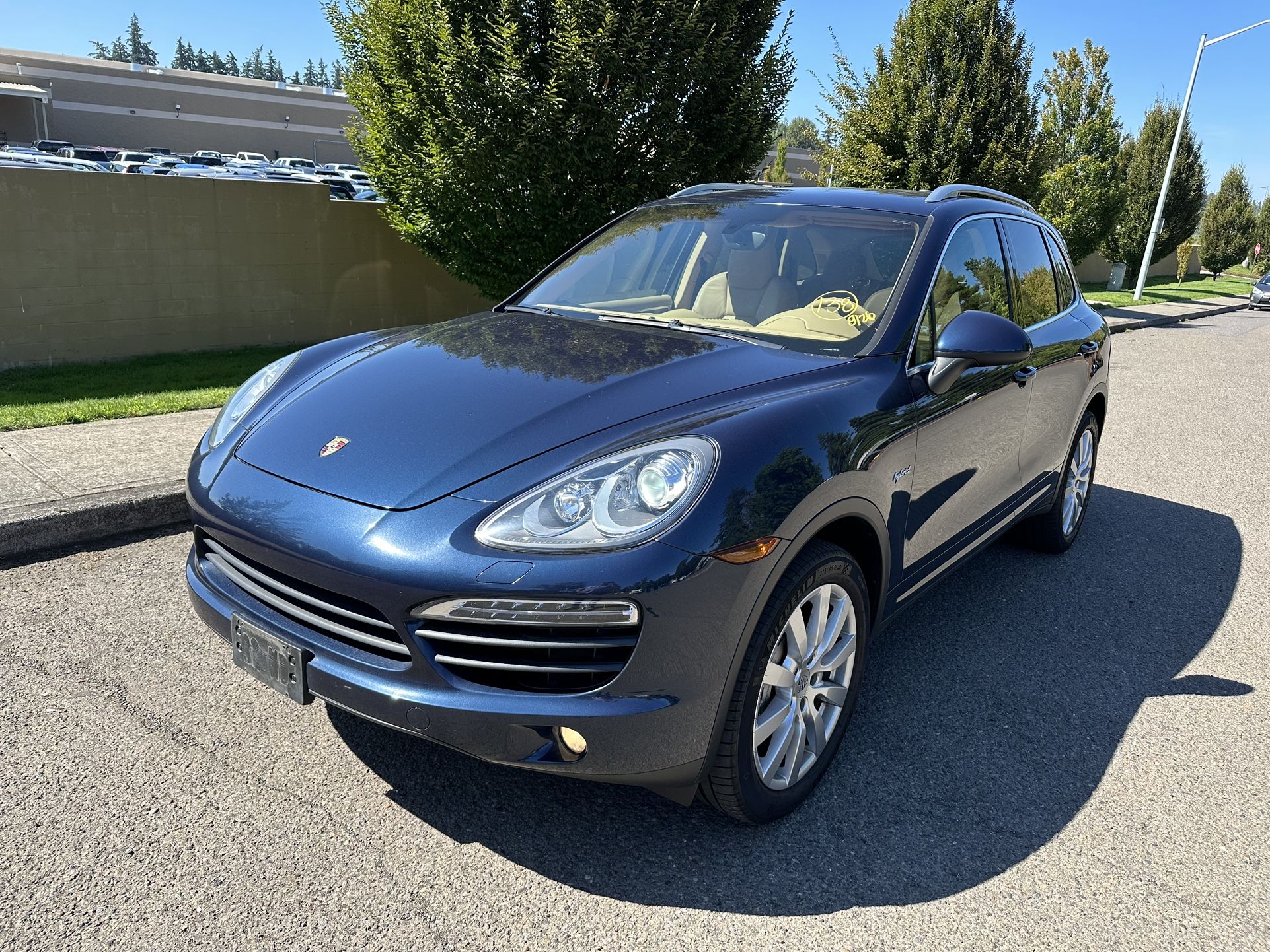 2012 Porsche Cayenne Hybrid