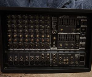 YAMAHA EMX 88S  Mixing Console
