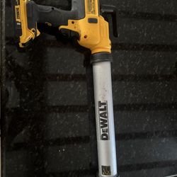Dewalt Electric Caulking Gun 