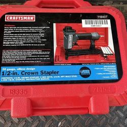 Sears Craftsman 20 Gauge Air 1/2” Crown Stapler Kit Pneumatic