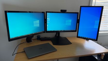 3 monitors and mount stand