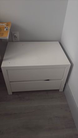 Night Stand / Dresser (x2)