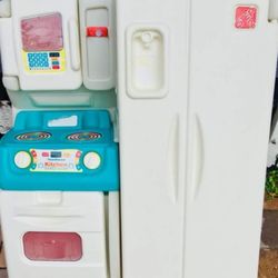 Vintage 90’s Step2 Townhouse Kitchen Compact Play