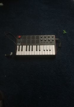 Akai Mini Midi Keyboard