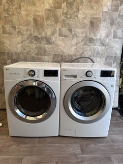 LG Washer And Dryer Laundry 