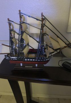 Ship made out of paper and Cardboard