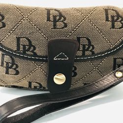 Vintage Dooney & Bourke Black Leather & Logo Canvas Wristlet 6.25”-4.75”